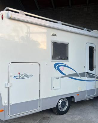 Camper mansardato con matrimoniale in coda