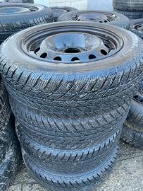 PNEUMATICI RUNWAY 175/65/14 INVERNALI