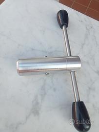 Ducati Panigale v4 chiave smontaggio gomma