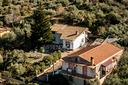 accogliente-villa-unifamiliare-di-240-mq-su-2-liv