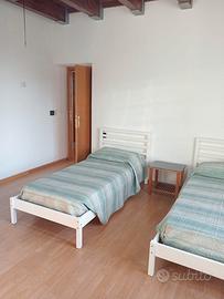 Stanza doppia vicino metro b