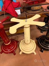 Piedistallo universale avorio per affettatrice