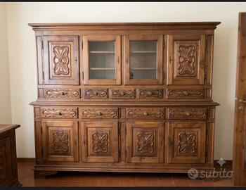 Soggiorno coordinato in Noce: Credenza