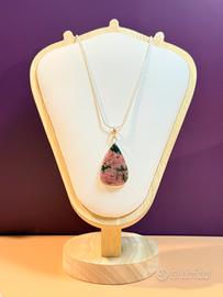 Ciondolo in Rodonite naturale
