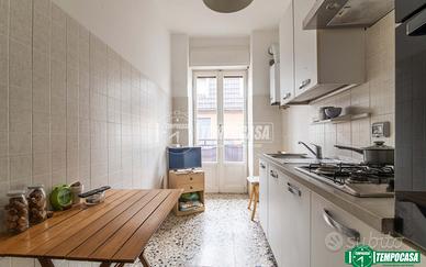 TRILOCALE IN BUONE CONDIZINI CON BOX E CANTINA!