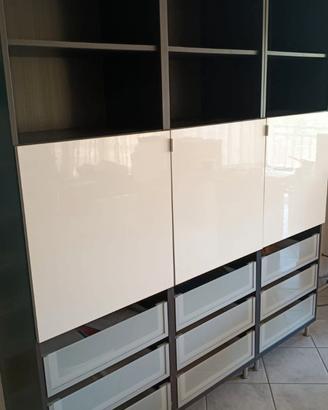 Parete Soggiorno IKEA Bestå panna e vetro