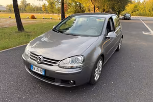 Volkswagen Golf 2.0 16V TDI 5p. Sportline