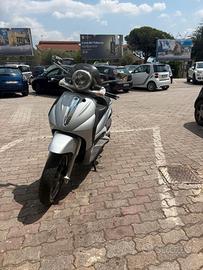 Piaggio Beverly 500