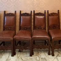 8 Sedie in legno stile rinascimentale