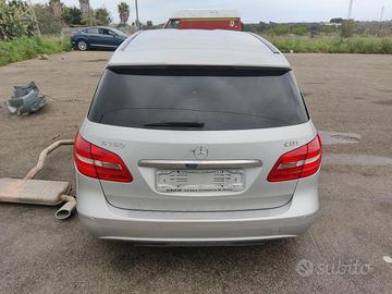 MERCEDES CLASSE B W242, W246 B 180 CDI Ricambi
