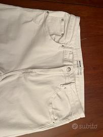 Jeans strappati bianchi skinny