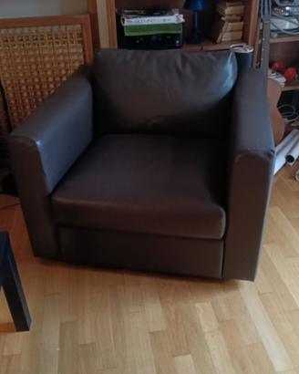 DIVANO E POLTRONA PELLE IKEA NUOVI