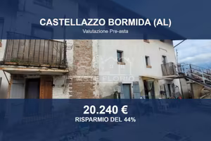 Immobile in asta di 316 m² con più di 5 locali a C