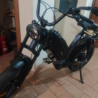 bici funky come nuova con tanti accessori 