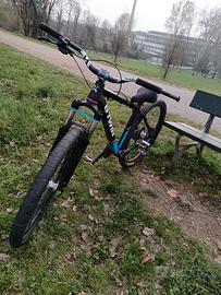 wheliee bike rockrider b-twin 560