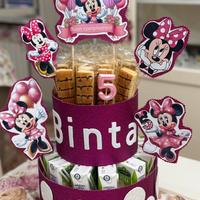 Realizzo torte di merendine per bambini