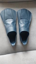 Pinne corte Decathlon numero 41 42