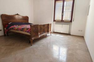 Appartamento di 125 m² con 4 locali e box auto a F