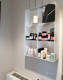 scaffale il plexiglass