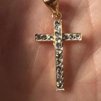 Croce in oro giallo 18k e zirconi