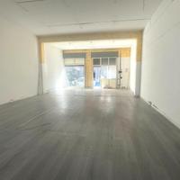 Locale in Via Mongibello Piano Tavola