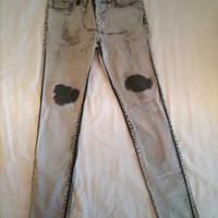 Jeans Closed grigio chiaro strappati attillati 