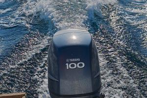 Yamaha 100 cv 4 tempi iniezione