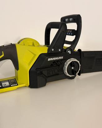 SEGA TAGLIA LEGNA A BATTERIA