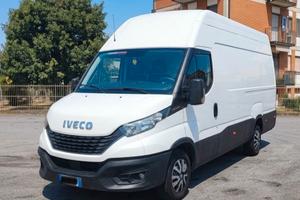 Iveco Daily 3.0 35S18 HI MATIC FARI FULL LED XXL