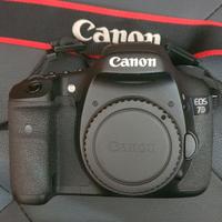 Canon 7d solo corpo macchina pochissimi scatti