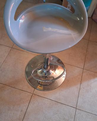 sgabello grigio