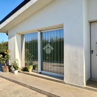 PORZIONE DI BIFAMILIARE A BOTRICELLO