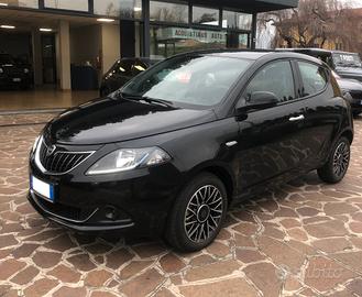 Lancia Ypsilon 1.0 FireFly 5 p. S&S Hybrid Gold Pl