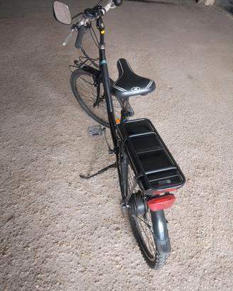 bici elettrica in vendisi zona ardea e pomezia, pe