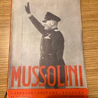 Libro Mussolini
