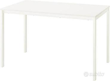 Tavolo ikea. Bianco.