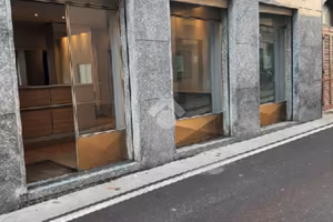 3 LOCALI A LENTATE SUL SEVESO