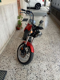 Moto elettrica cruiser