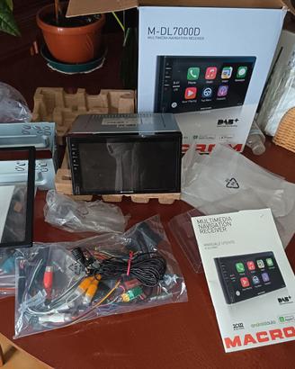 Autoradio MACROM M-DL7000D