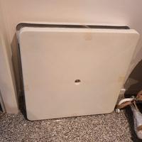 2 tavolini in plastica