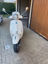 VESPA 125 PRIMAVERA  IMMATRICOALZIONE ANNO 2022