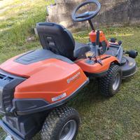 Rider Husqvarna R216T 4WD
