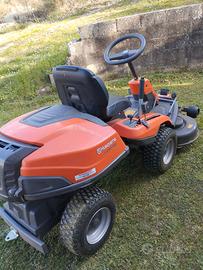 Rider Husqvarna R216T 4WD