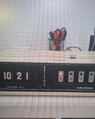 filo clock grundig
