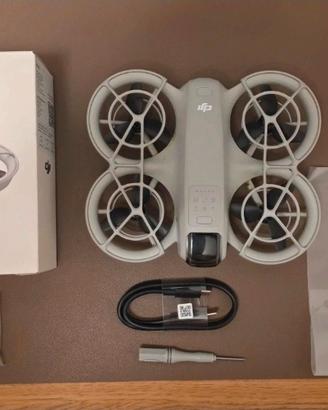 Drone DJI Neo Completo e come nuovo.