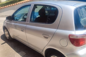 Toyota Yaris sol