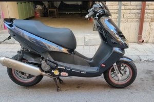Aprilia Leonardo 150