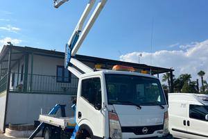 NISSAN CABSTAR 35.12 PIATTAFORMA 20M CON CESTELLO