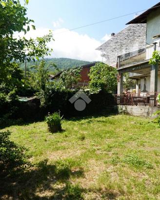 CASA SEMINDIPENDENTE A GRAVERE