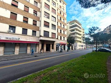 Trieste/Africano - Locale commerciale